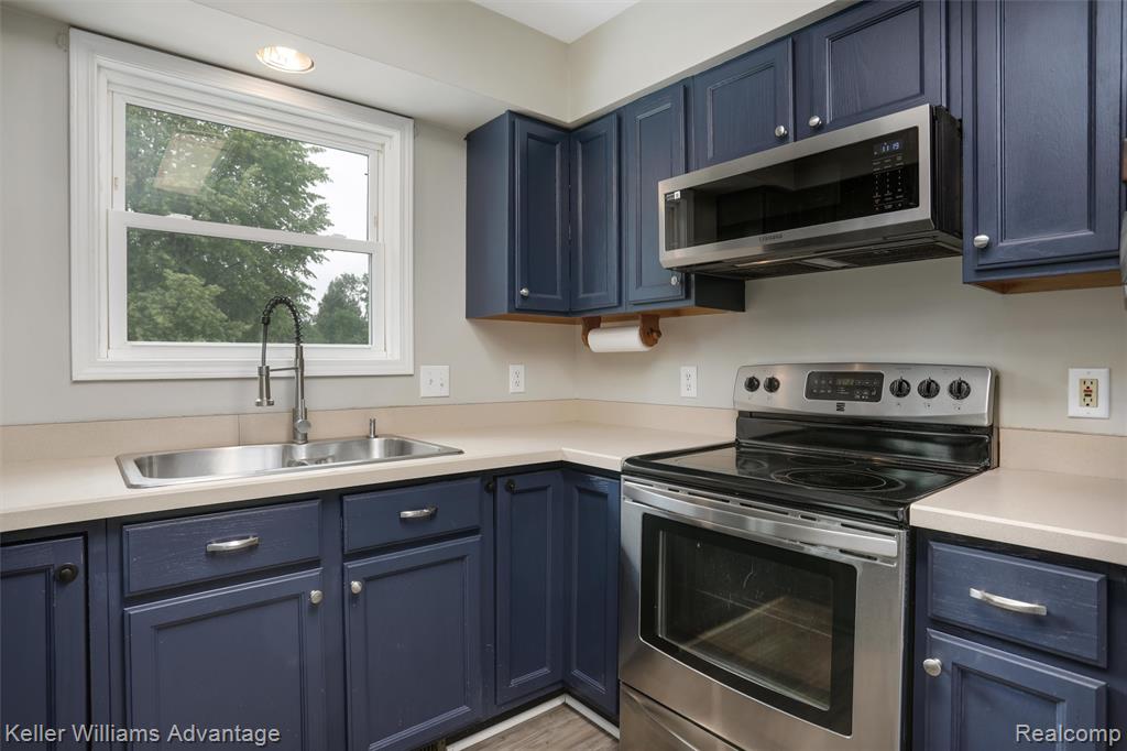 26855 King Road, Romulus, MI 48174 — Photo 10