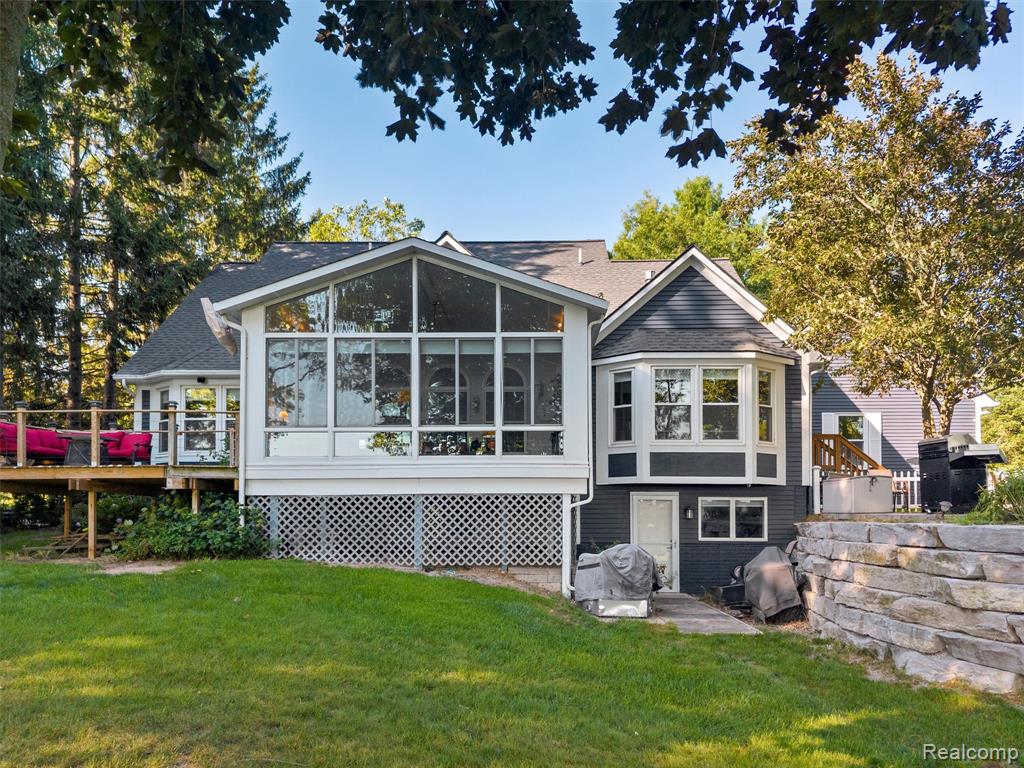 11285 Katrine Drive, Fenton, MI 48430 — Photo 59