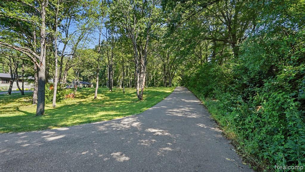 0 E Coon Lake Trail, Howell, MI 48843