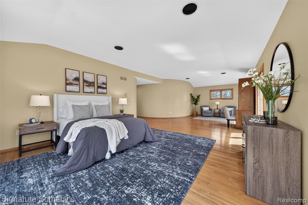 2131 Birchwood Way, Bloomfield Hills, MI 48302 — Photo 28