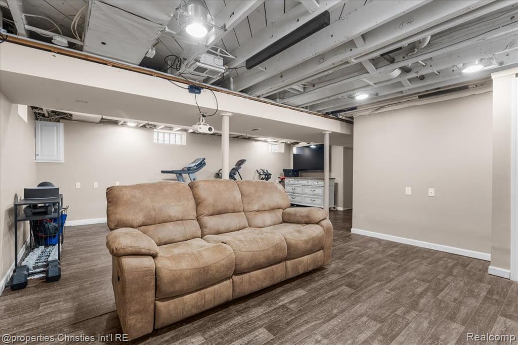 916 Harrison Boulevard, Lincoln Park, MI 48146 — Photo 17