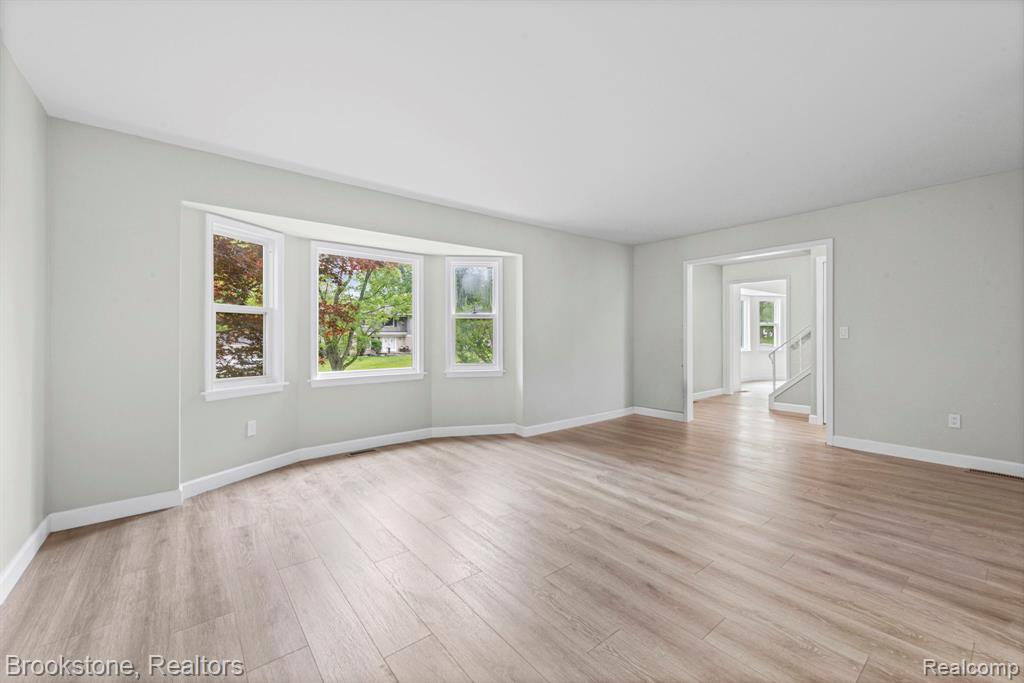 5652 Tequesta Drive, West Bloomfield, MI 48323 — Photo 24