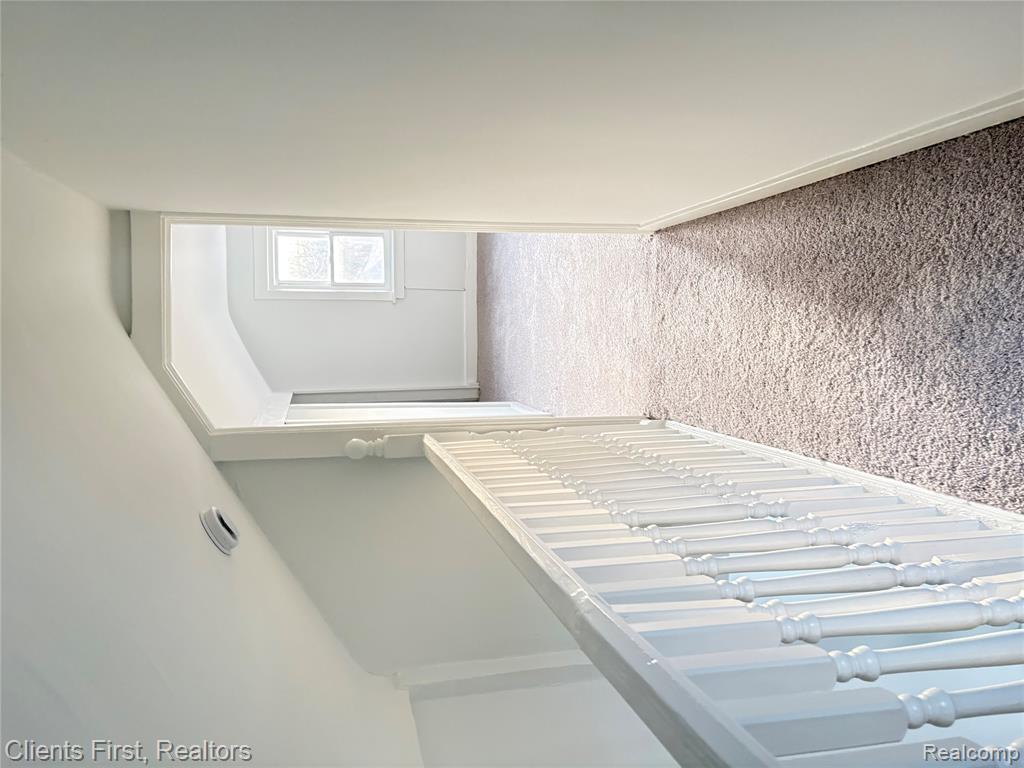 128 Henry Ruff Road, Garden City, MI — Photo 23
