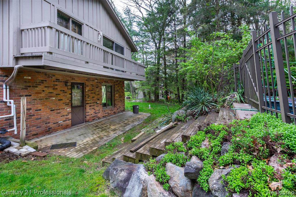 6133 Sundance Trail, Brighton, MI 48116 — Photo 44