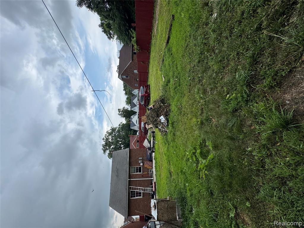 13469 Dwyer Street, Hamtramck, MI 48212 — Photo 18