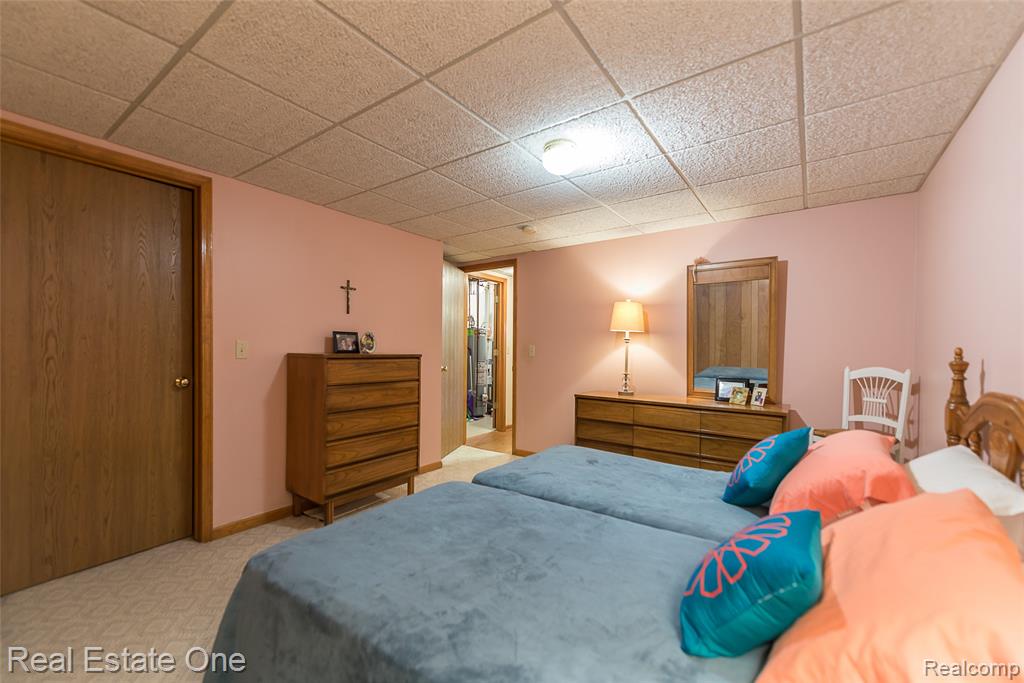 62511 RALEIGH Court, 5, South Lyon, MI 48178 — Photo 25