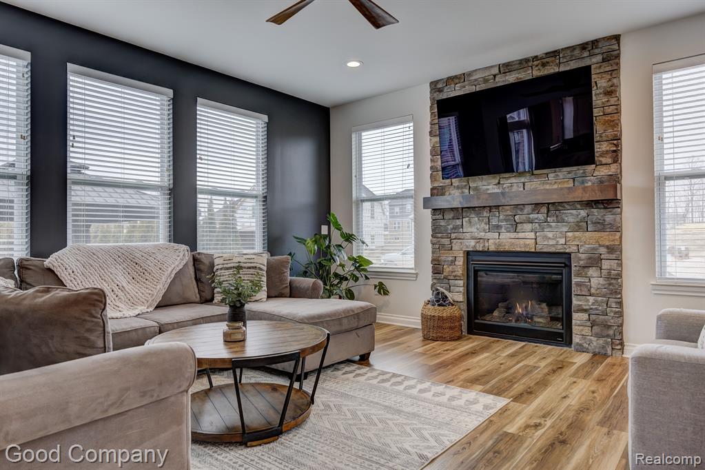 55575 HOGAN Drive, Macomb, MI 48042 — Photo 13