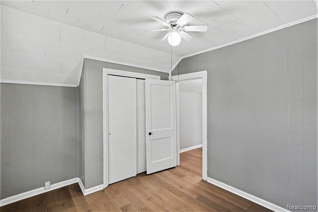 512 S Broad Street, Holly, MI 48442 — Photo 17