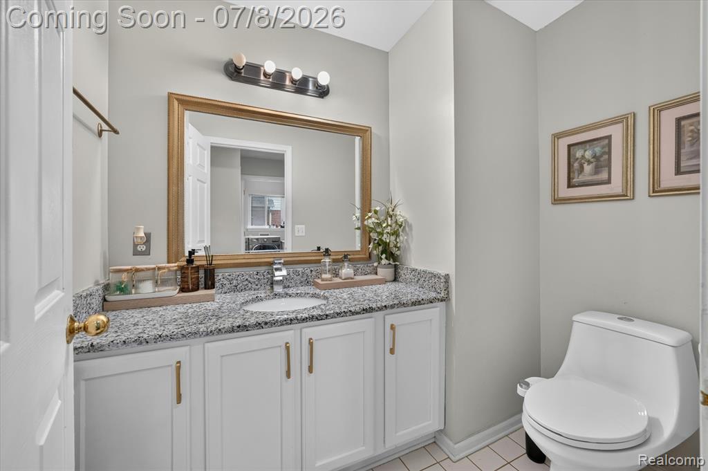48166 Ellington Drive, Macomb, MI 48044 — Photo 32