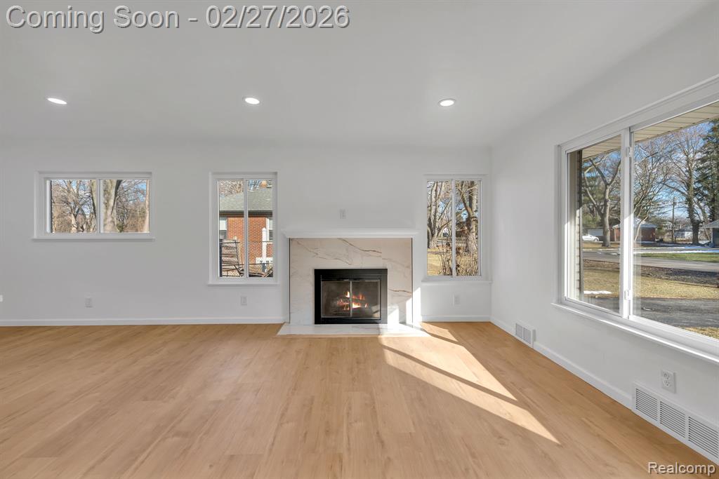 29760 Hoy Street, Livonia, MI, 48154