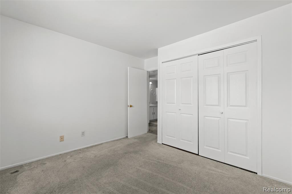 8709 Candlewood Trail, Brighton, MI 48116 — Photo 17