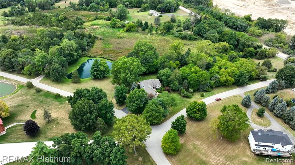 8872 Thornapple Drive, Pinckney, MI 48169 — Photo 13