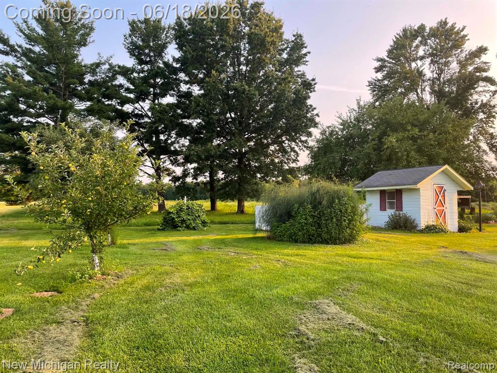 7415 W Farrand Road, Clio, MI 48420 — Photo 5