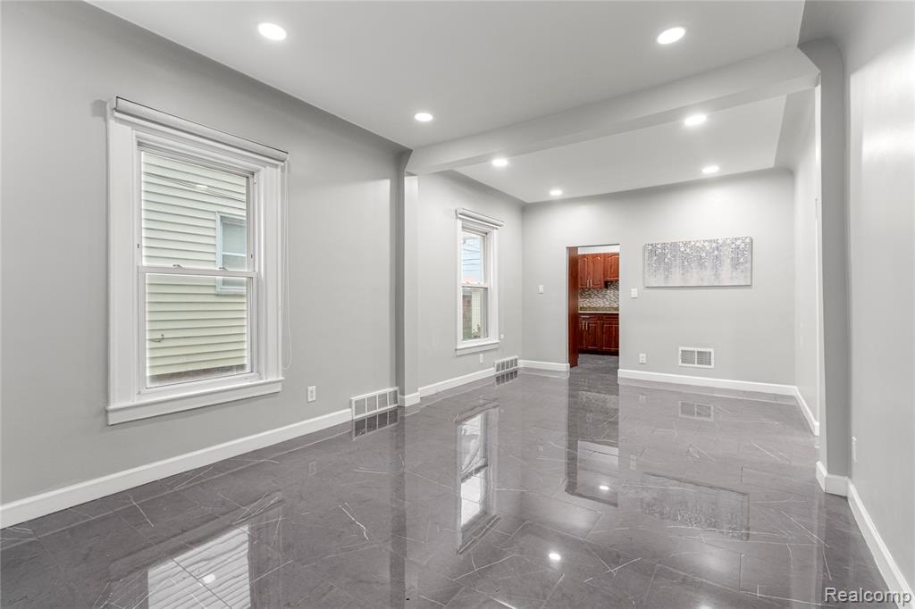 4736 Curtis Street, Dearborn, MI 48126 — Photo 5
