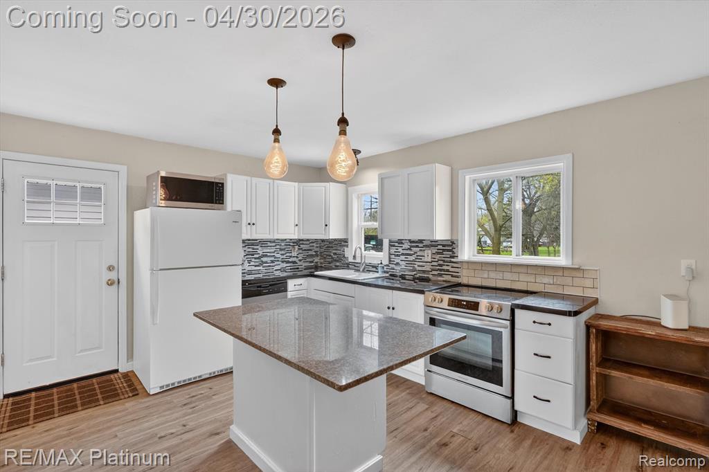 2417 Howald Avenue, Flint, MI 48504 — Photo 12