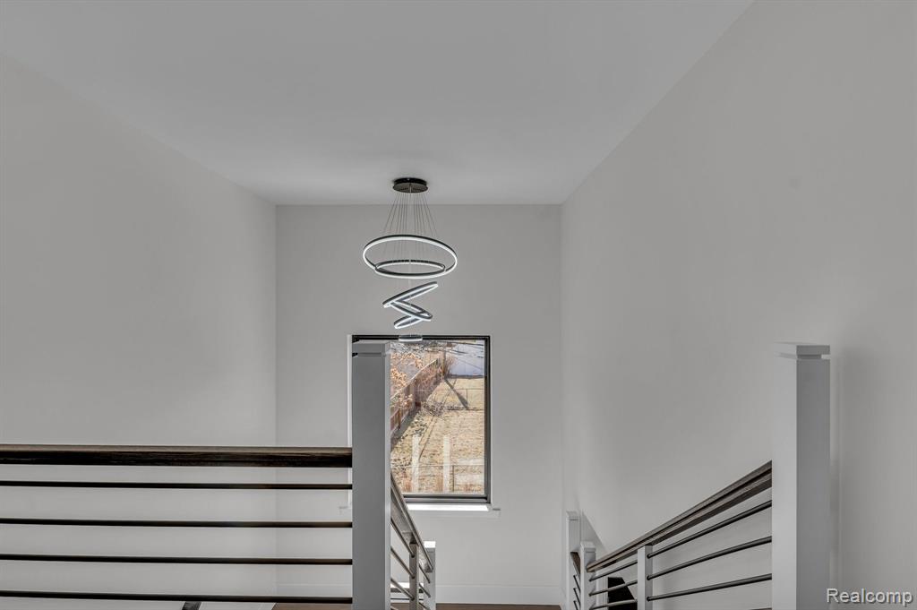 517 Catalpa Drive, Royal Oak, MI 48067 — Photo 36