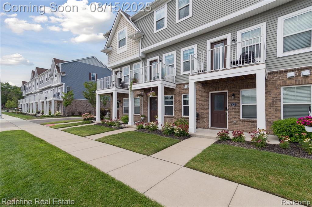 403 Jeff Keeton Drive, Hazel Park, MI 48030 — Photo 3