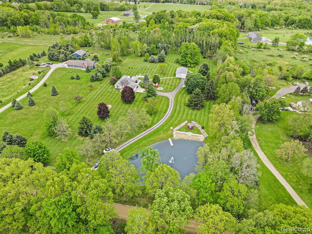 6268 Hazard Road, Fenton, MI 48430 — Photo 49