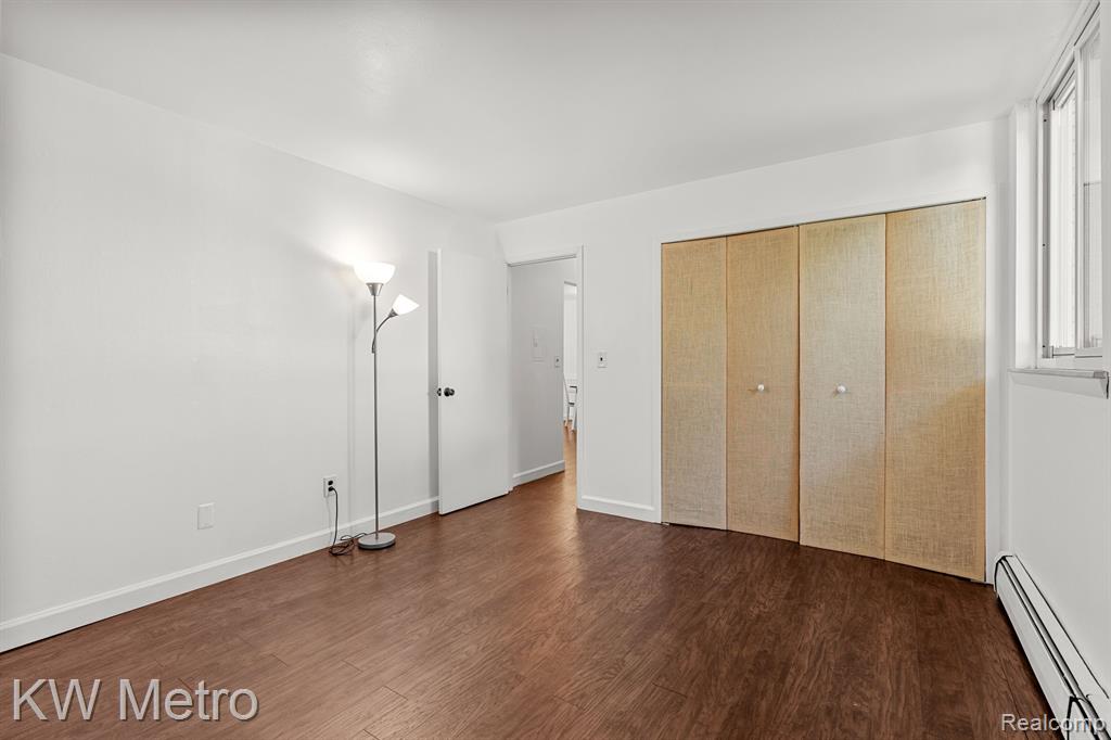 4909 CROOKS Road, E5, Royal Oak, MI 48073 — Photo 11