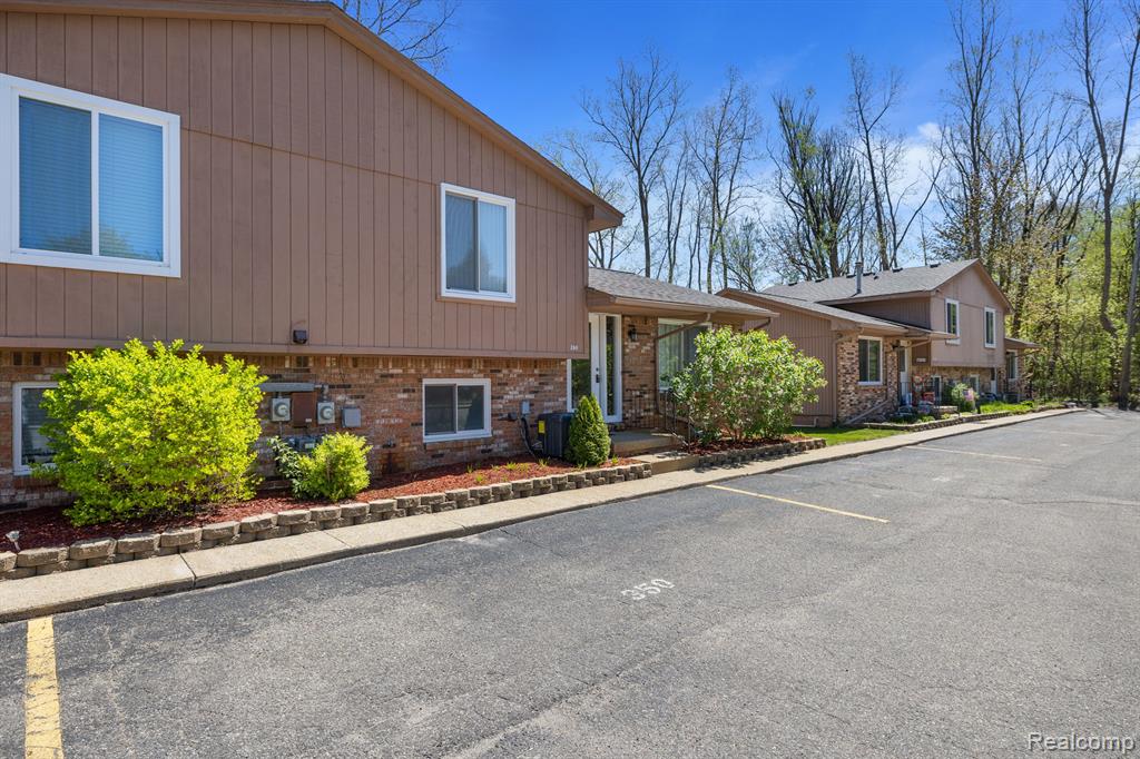 350 Oakwood Road, Ortonville, MI 48462 — Photo 26