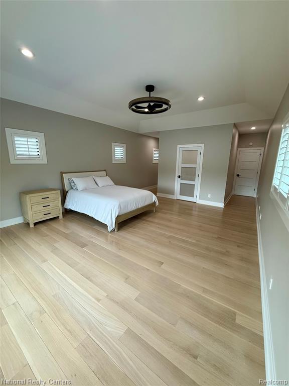 7050 Lake Shannon Court, Fenton, MI 48430 — Photo 19
