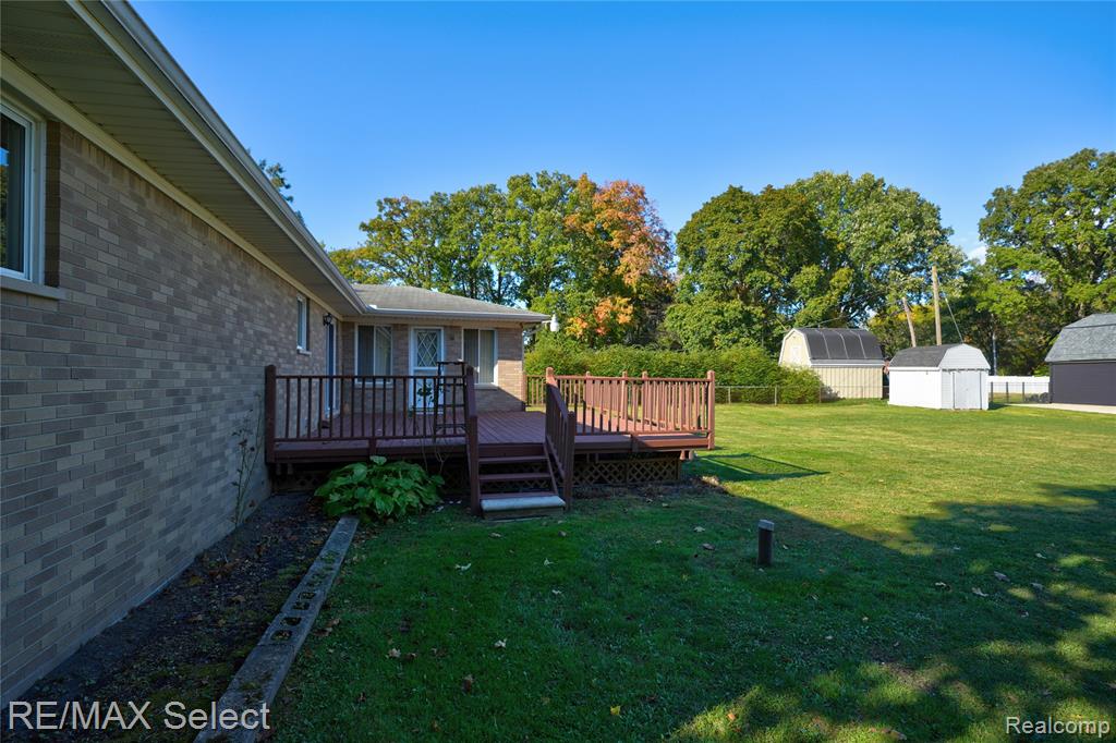 4290 Hedgethorn Circle, Burton, MI 48509 — Photo 50