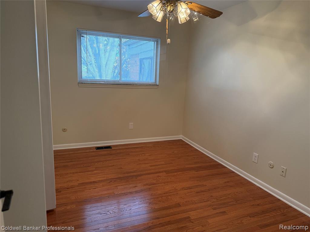 47071 Savannah Drive, Macomb, MI 48044 — Photo 27