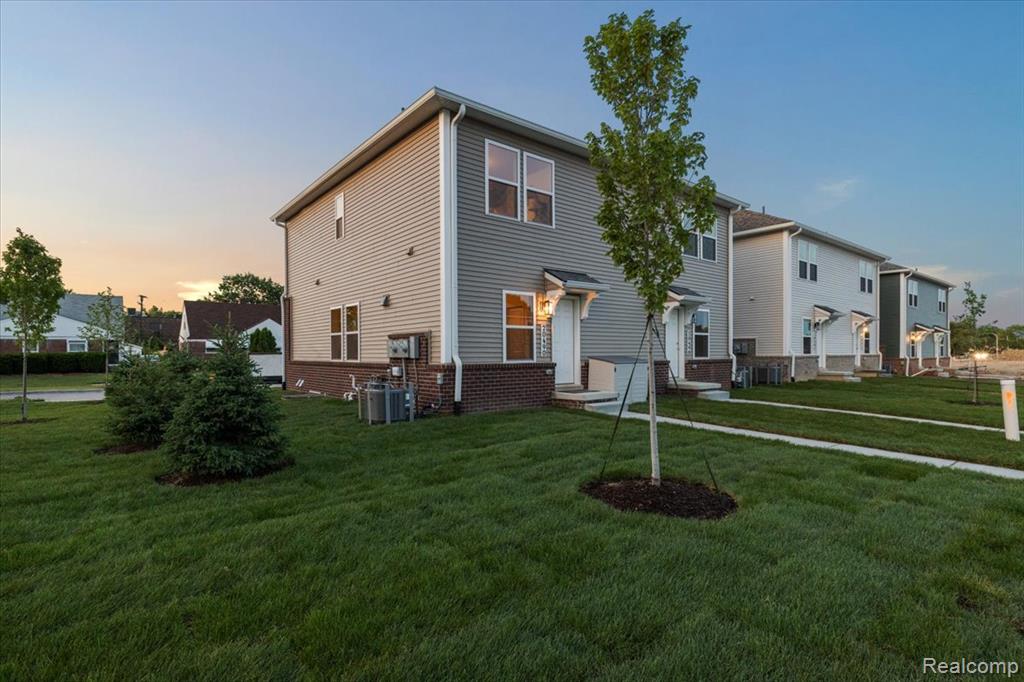 20602 Duprey Ave Duprey Ave Street, 28, Harper Woods, MI 48225 — Photo 7