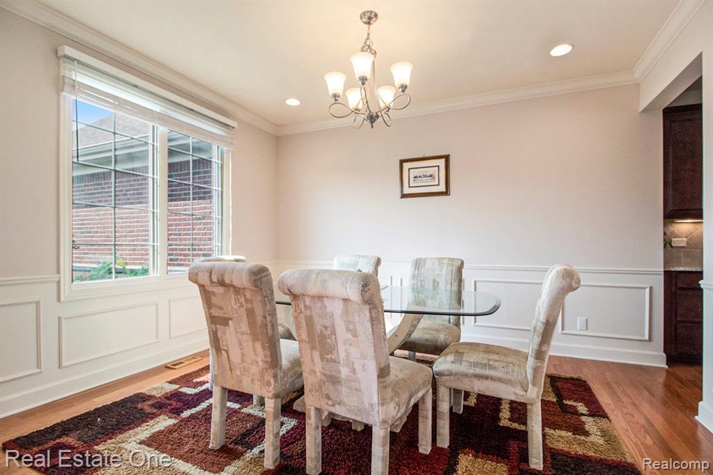 47466 VALENCIA Circle, Novi, MI — Photo 8