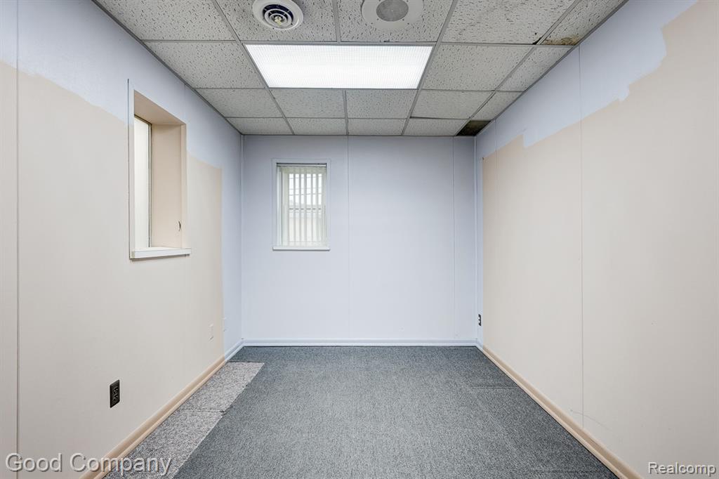 26095 W 6 Mile Road, Redford, MI, 48240