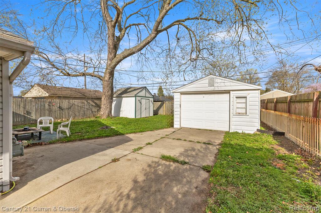 8075 William Street, Taylor, MI 48180 — Photo 4