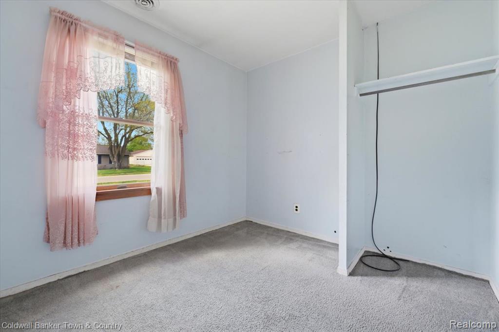 6151 Stephen, Brighton, MI 48116 — Photo 13