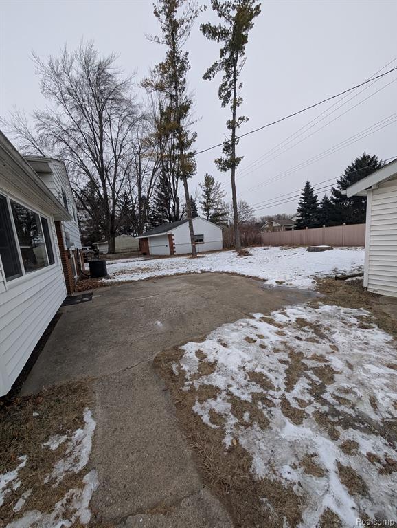 7452 BISON Street, Westland, MI — Photo 4
