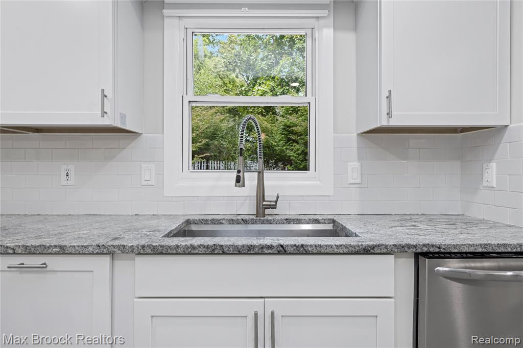 2601 Lamplighter Lane, Bloomfield Hills, MI 48304 — Photo 23