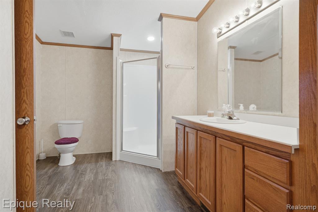 310 Greenwood, Wixom, MI 48393 — Photo 16