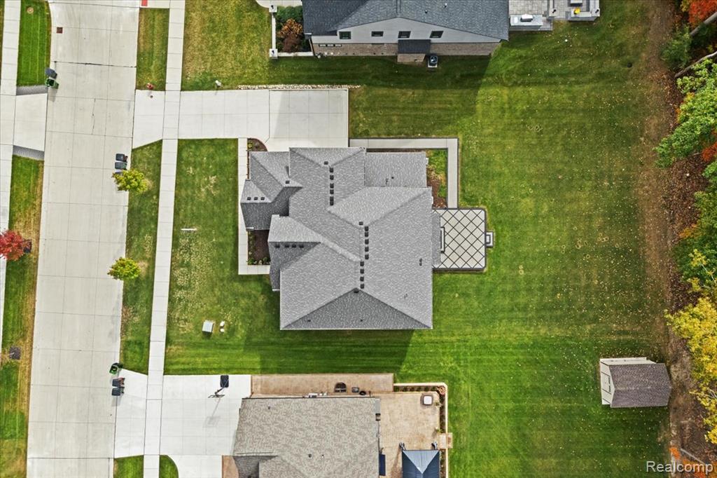 48255 Amber Lane Drive, Shelby Twp, MI 48315 — Photo 52