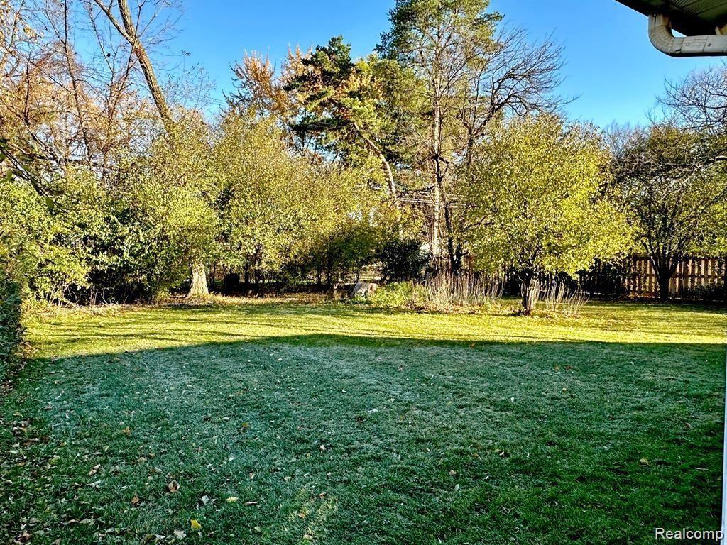 4302 SHERIDAN Drive, Royal Oak, MI 48073 — Photo 3