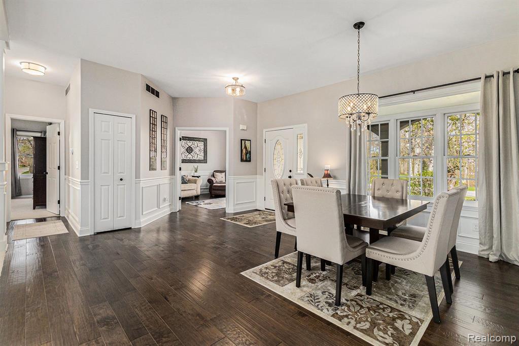 9080 MOONLIGHT BAY, Pinckney, MI 48169 — Photo 5