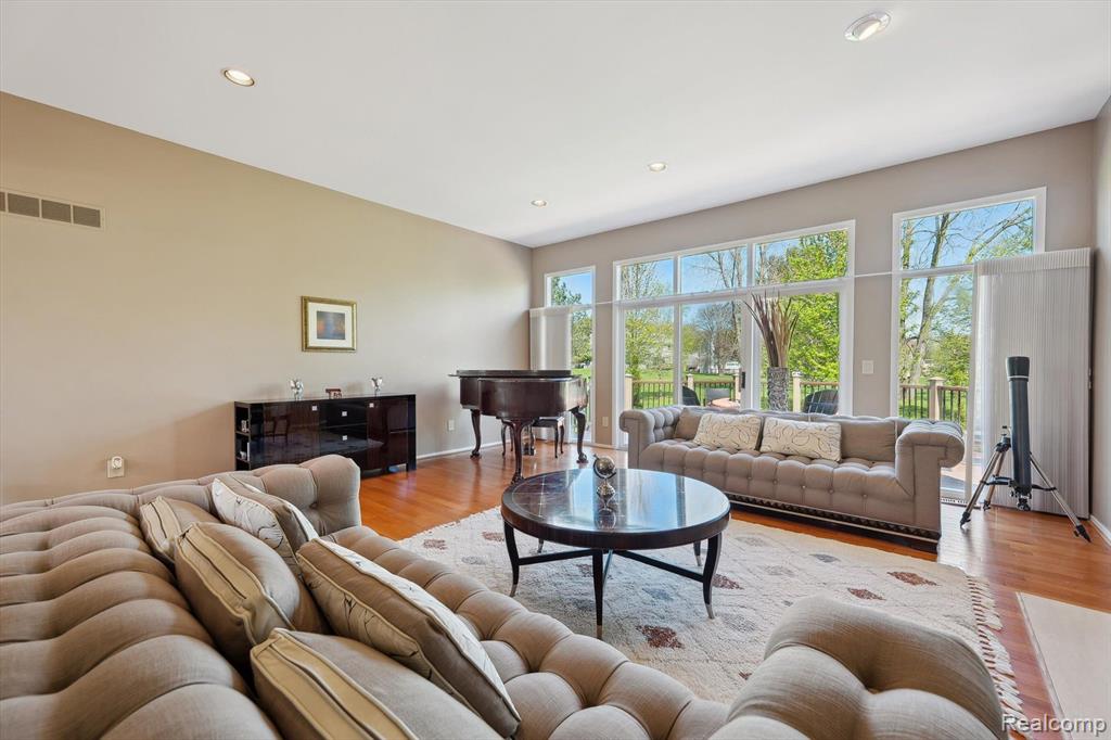 7039 Timberview Trail, West Bloomfield, MI — Photo 14