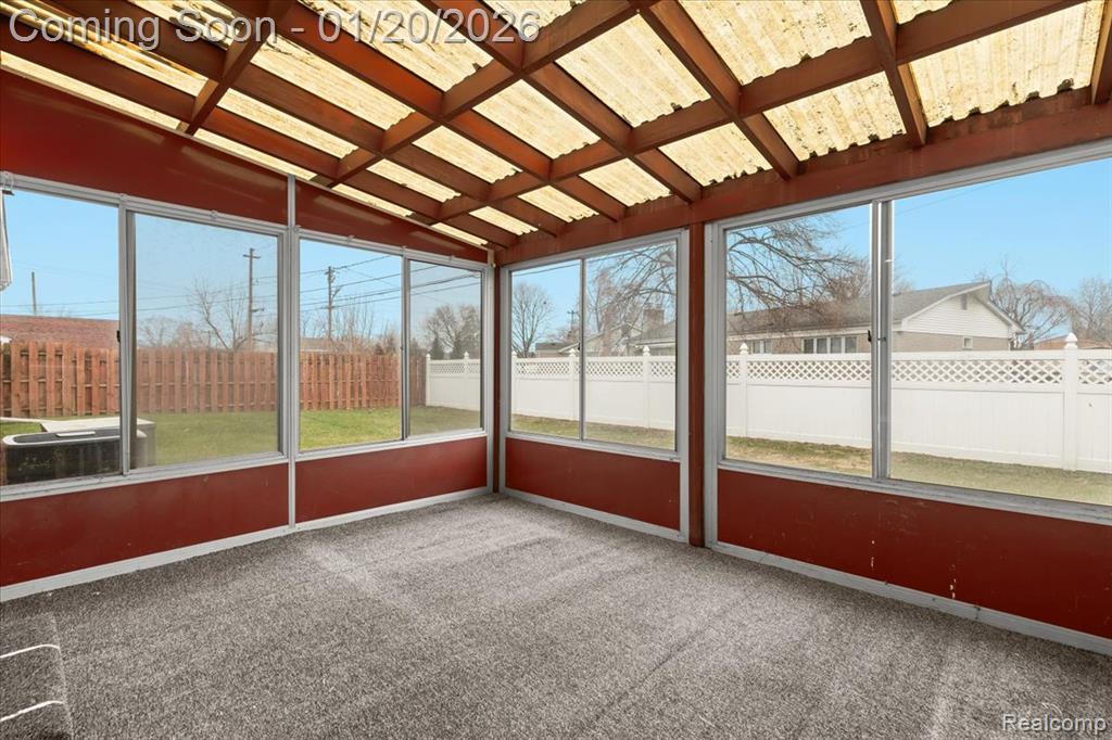 26044 Cherry Hill Road, Dearborn Heights, MI 48127 — Photo 29