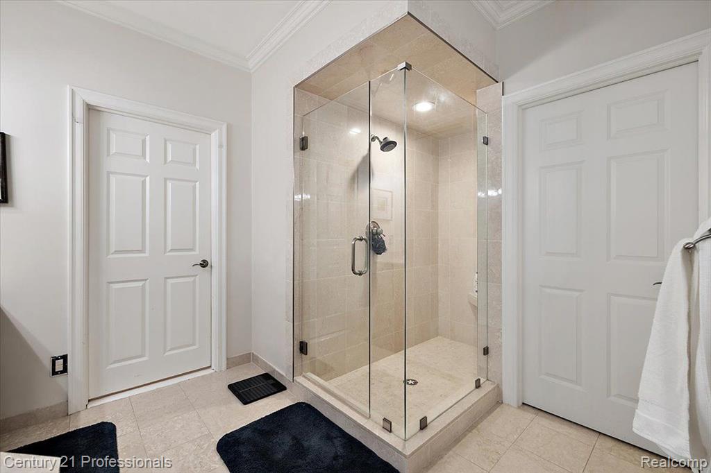 4735 OAKHURST RIDGE Road, Clarkston, MI 48348 — Photo 38