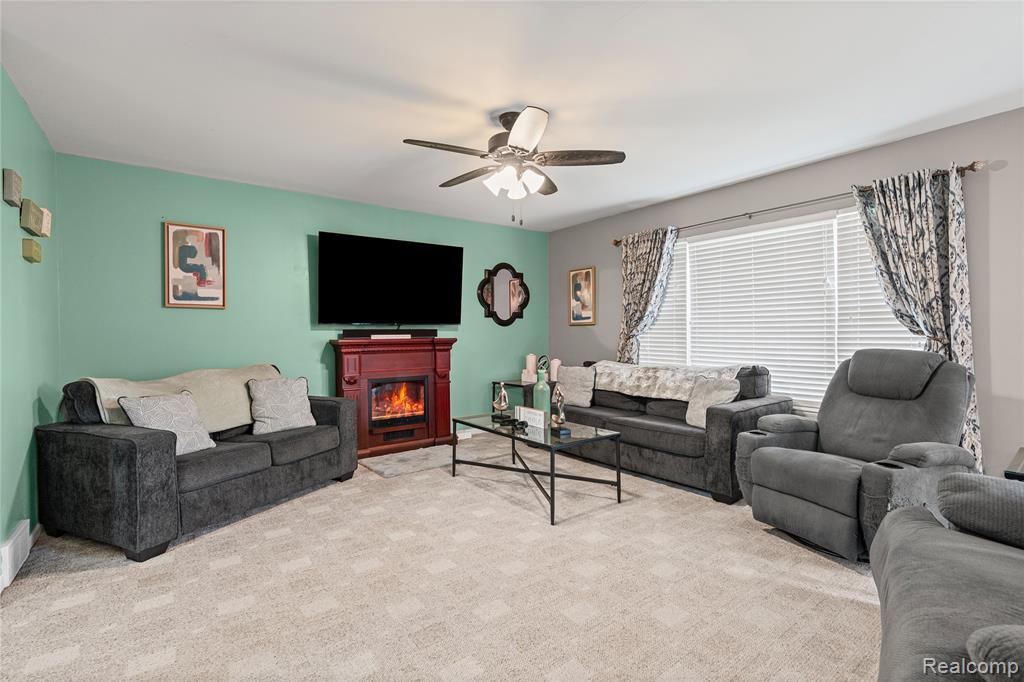 838 Star Drive, Davison, MI 48423 — Photo 10