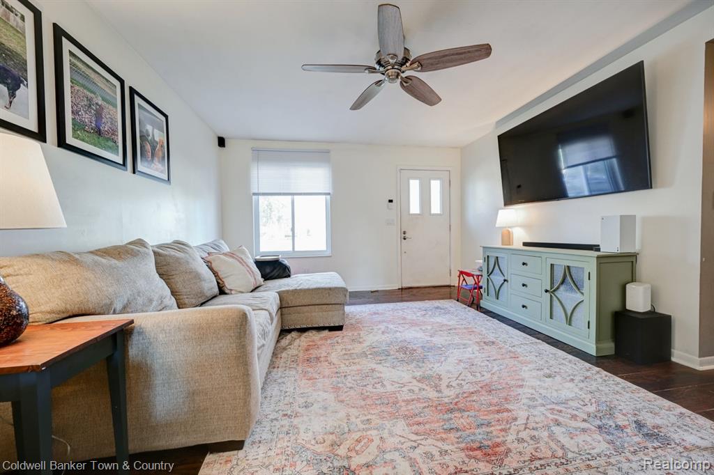 304 John Street, Holly, MI 48442 — Photo 6