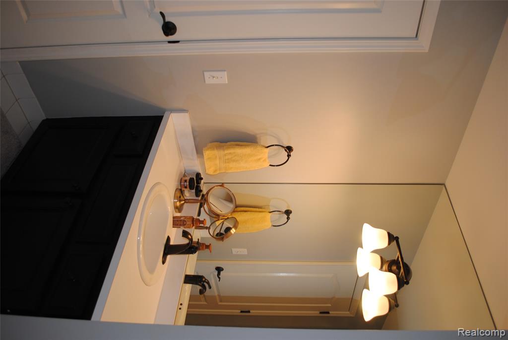1271 Tulberry Circle, Rochester, MI 48306 — Photo 45
