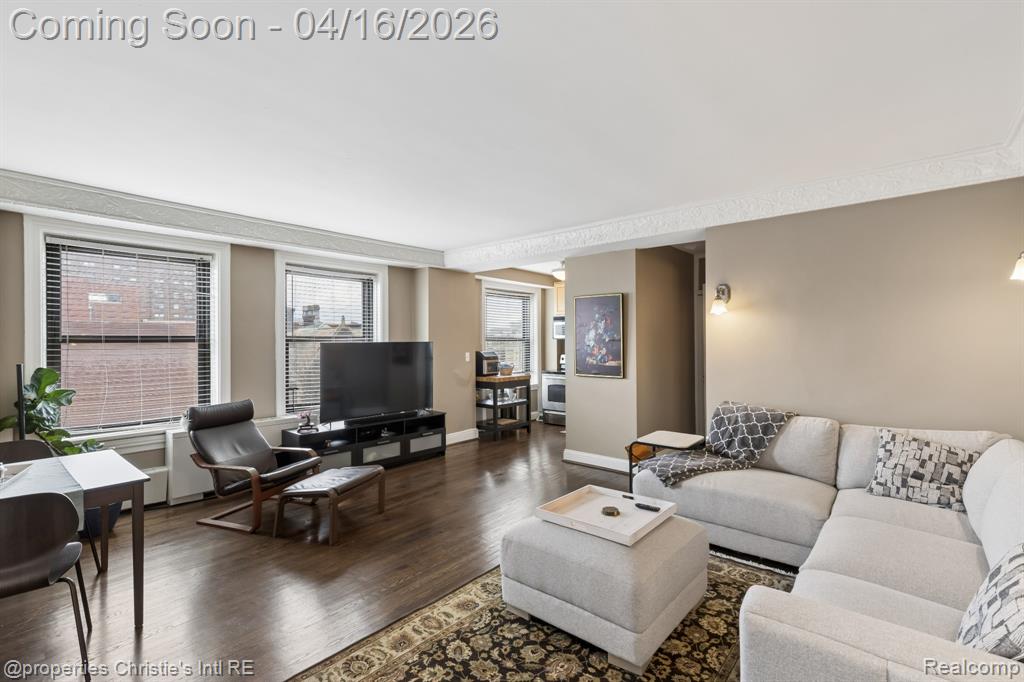 15 E Kirby Street, 420, Detroit, MI 48202 — Photo 2