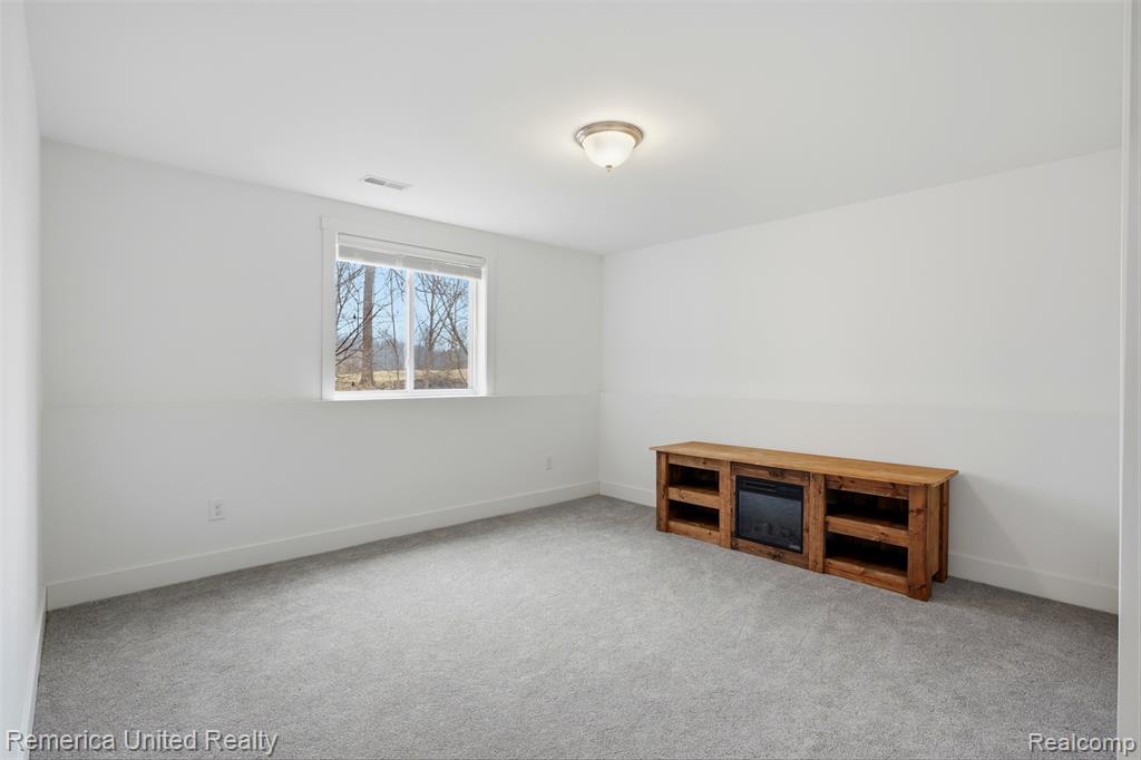 613 Chrystal Downs Court, Brighton, MI 48114 — Photo 41