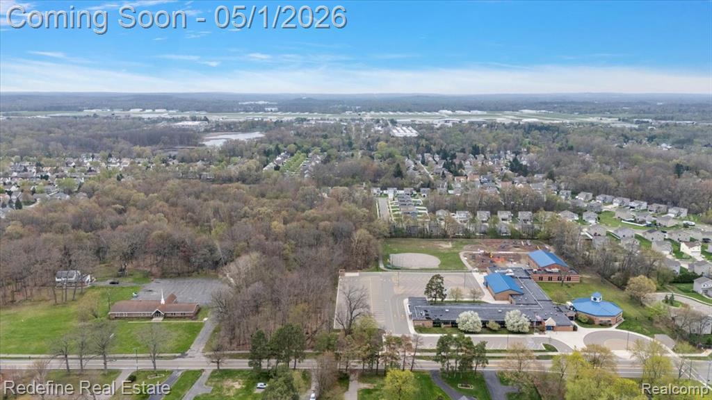 310 Fountain Park Drive, Waterford, MI 48327 — Photo 37