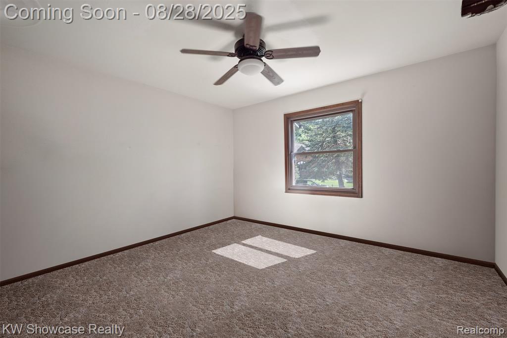 48150 Lake Valley Drive, Shelby Twp, MI 48317 — Photo 20