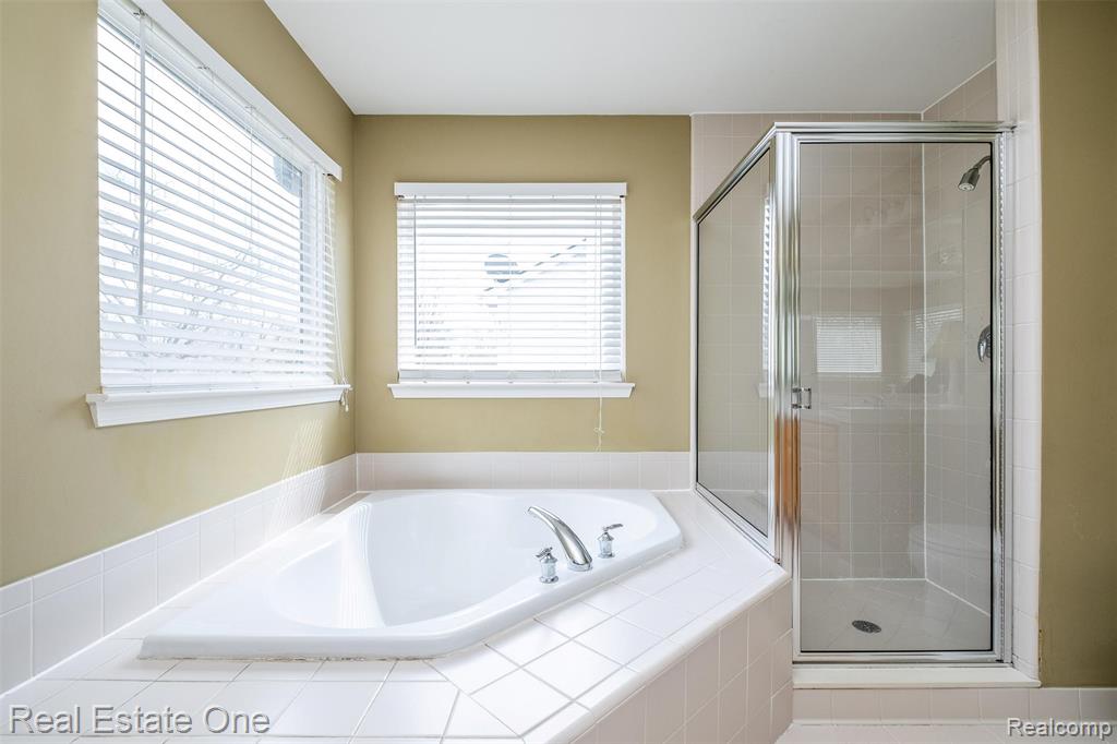5716 Lancaster Lane, Commerce Twp, MI 48382 — Photo 41