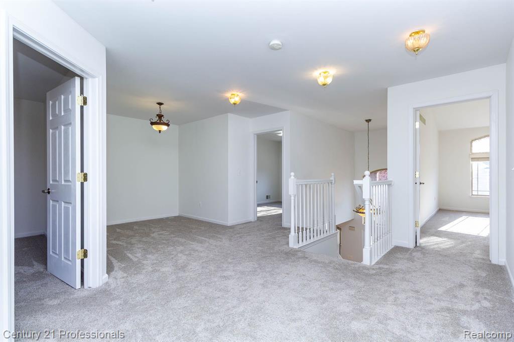 6173 ELARZ Drive, Troy, MI 48085 — Photo 19